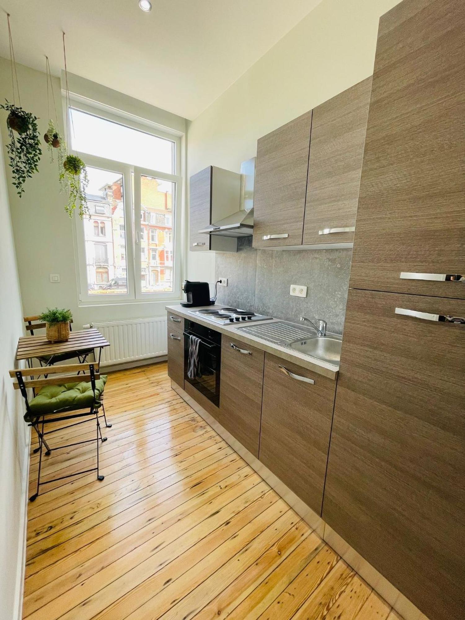 Appartement Exotique Avec Bain Balneo Льеж Экстерьер фото